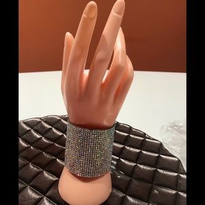 ☃️☃️Silver Metal Rhinestone Bracelet, 2.5” wide